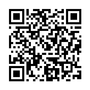 两个皮甲侍卫端着一些水果走过来二维码生成