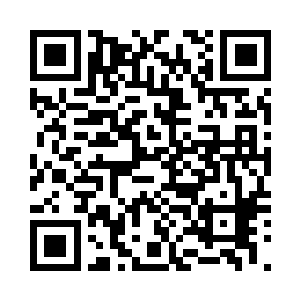 两个秘书的表情就跟吃了狗屎差不多二维码生成