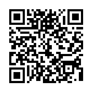 两个身材姣好的迎宾礼仪小姐站在门内两侧二维码生成