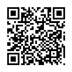 两个黑衣人一左一右的朝着东方浩然攻去二维码生成