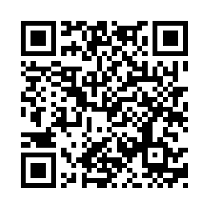两人对于易红仙人让他们落座的举动颇为诧异二维码生成
