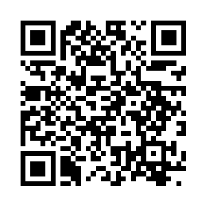 两人已经各自从手牌中挑了一张出来二维码生成