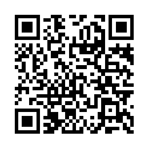 两人循着声音的源头到了一个扇形的石门后二维码生成