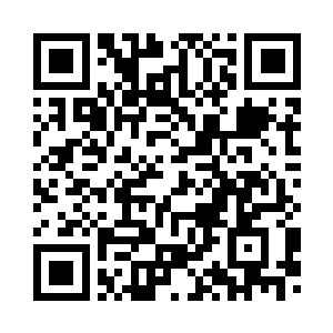 两人约在柏林街头一家咖啡馆闲聊二维码生成