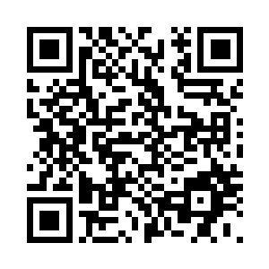 两人进屋后朝慕容玥和宸王行了一礼二维码生成