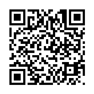 两位黑衣人眼底闪过一抹狰狞的冷笑二维码生成