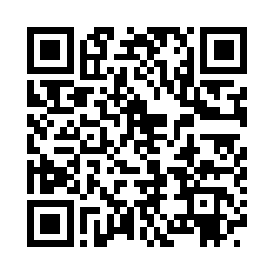 两侧琉璃盏洒落的火光重新照亮了棺柩内部二维码生成