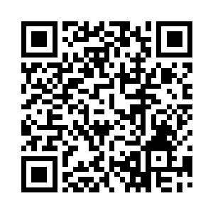 两大瓶白酒也在他们各种强喝硬灌下见了底二维码生成