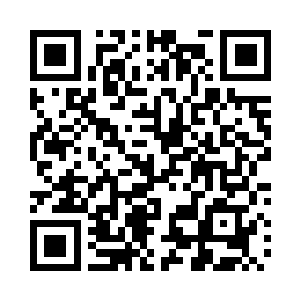 两张拼在一处的桌子上同样堆满了各种账册二维码生成