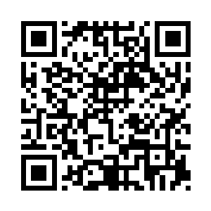 两手各抓了几大迭钞票递给那妇女道二维码生成