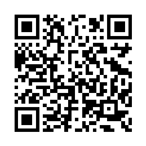 两条手臂的二头肌上还裹着白色的绷带二维码生成