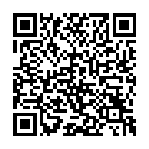 两门巨大的眼球巨炮果断的按照我的想法移动了二维码生成