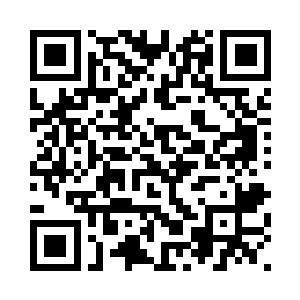 两顶高高的绿帽子砰砰地撞在一起二维码生成