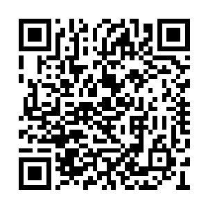 严和平不声不吭的给了李毅一个不大不小的难堪二维码生成