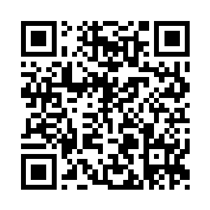 个别人拿着刀也是更接近于水果刀的大小二维码生成