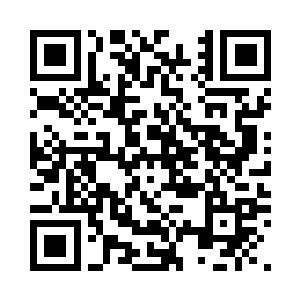 中年美妇手里挥着尖刀追杀目标少年二维码生成