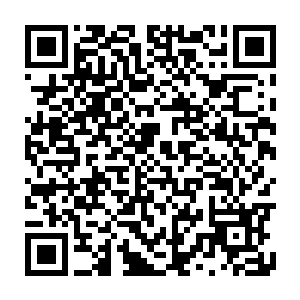 丰臣雄二和柳生三郎做梦也想不到他们精钢打造的长刀竞然被凌云一刀削断二维码生成
