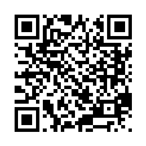 为什么想到张雪依偎在别的男孩子怀里二维码生成