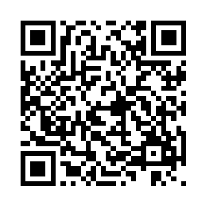 为的是不让小区的保安看到黄晓丽的车子二维码生成