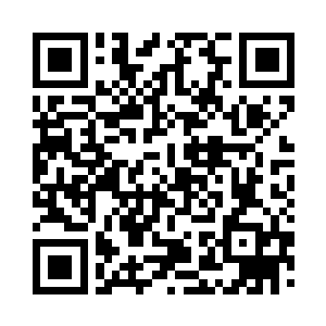 为首的黑衣人猛回身看向不远处的小巷二维码生成