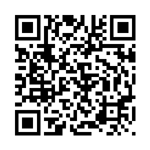 主动伸出右手拉住了杨晓芸的小手二维码生成