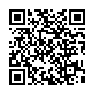 主席台上的赵天雄连忙起身带人迎出了村部二维码生成