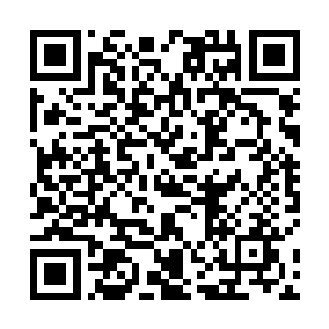 主炮手已经在开始按照雷布罗夫给出的指令调整炮口了二维码生成