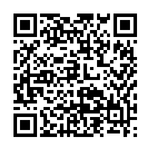之前他们还气势汹汹的想要凭借人多欺负人少的话二维码生成