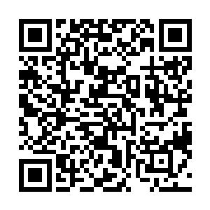 之前用椅子砸我的家伙举起椅子对着我的脑门又砸了下来二维码生成