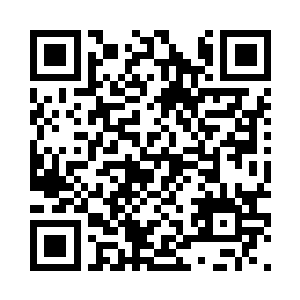 之前被派去查看老三情况的那名黑衣人是老二二维码生成