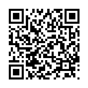 之后在经纪人陪同下去了后面的保姆车二维码生成