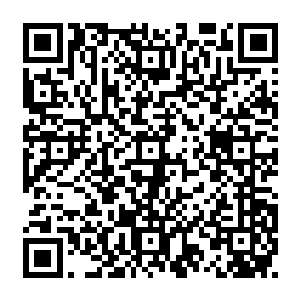 乌云他……他的武功已经恢复……他一直在……在装……让宫主务……必小心……二维码生成