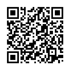 乔乔从毛毯堆里冒出一个小脑袋来二维码生成