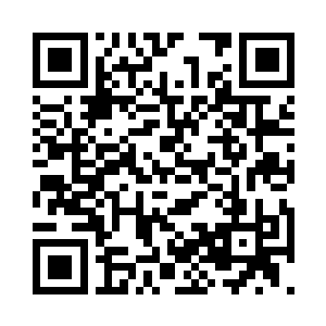 乔建国就赶紧让乔荞带着陆卿去等在一边二维码生成