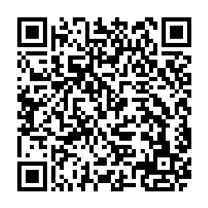 乔荞这辈子都没想到竟然有一天自己竟然会在公公婆婆旁边的卧室里……二维码生成