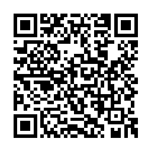 九点钟左右这丫头就给自己打电话说要到家里来二维码生成