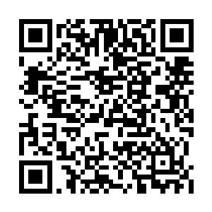 也不可能放任他们的抵触情绪转化成彻底的敌意二维码生成