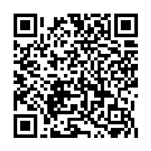 也不知道是不是这收银员是不是故意说的英文名二维码生成