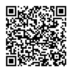 也从来没有想到这座平平常常的没有半分灵力的石碑之上会劈出一道闪电二维码生成