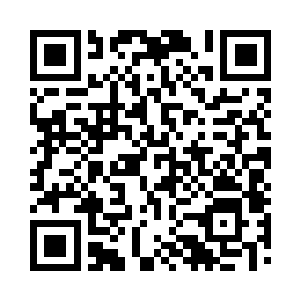 也在为她内心的强烈恐惧和不信任而叹息二维码生成