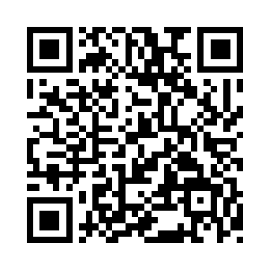 也在暗自打量眼前这个气度尊贵的中年男人二维码生成