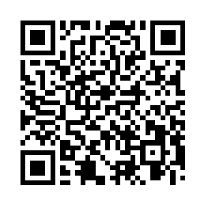 也幸好里面有自己准备的各种求生小玩意二维码生成