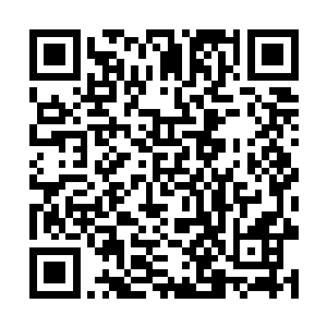 也是因为刘明俊的后屁股兜露出一茬红色钞票的边来二维码生成