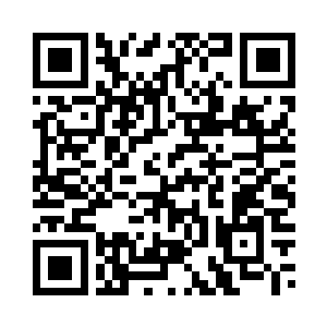 也是巴塞罗那队伍中最高的两个人二维码生成