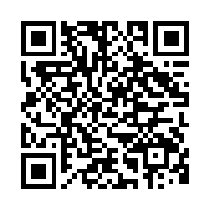 也是抱着自己老爹狠狠的啃了两口二维码生成