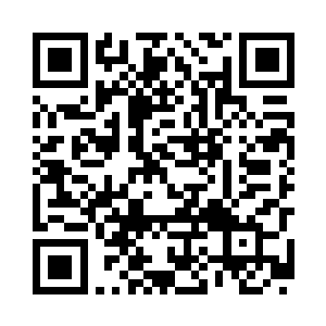 也是老老实实的坐在了自己父亲的身边位置二维码生成