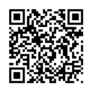 争取让自己的注意力能够转移到酒的上面二维码生成