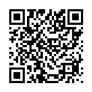 争执和议论在马车车厢中不断上演二维码生成