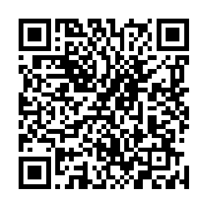 二奶奶给韩雪做的这几件既有红色如新娘子一般的丝绸面料二维码生成