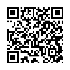 二话没说就溜到山洞最边缘的火堆那里去了二维码生成